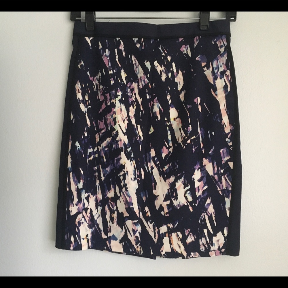 Club Monaco skirt, size 2